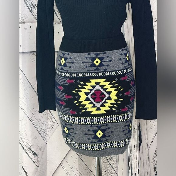 AQUA 100% CASHMERE Black Mini Skirt XS - Picture 1 of 5